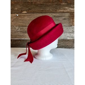 Vintage 1960s Cranberry Wool Bowler Womens Hat - Shaq-Lon